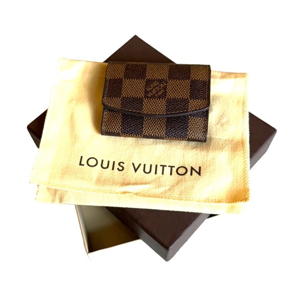 Louis Vuitton Padlock, Cadena, Key Silver Cufflinks; M64600 with case/box ($575) - Picture 3 of 10